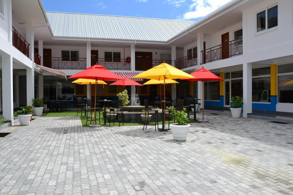 The Old School Self-Catering Apartment Praslin Ngoại thất bức ảnh
