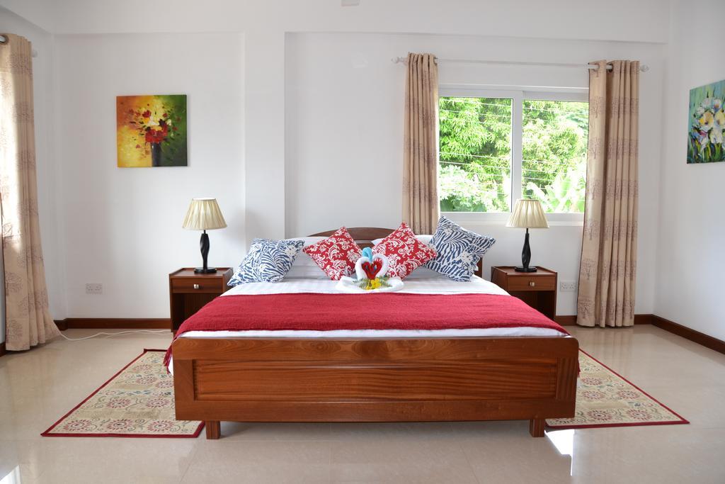 The Old School Self-Catering Apartment Praslin Ngoại thất bức ảnh